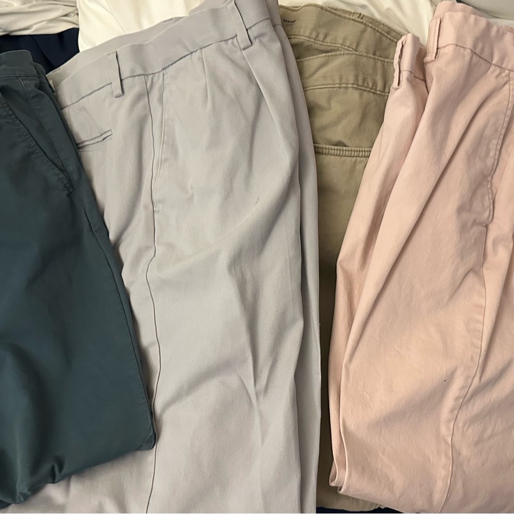 Amazon Essentials Men's Chinos - Teal, Light Gray, Beige, Light Pink